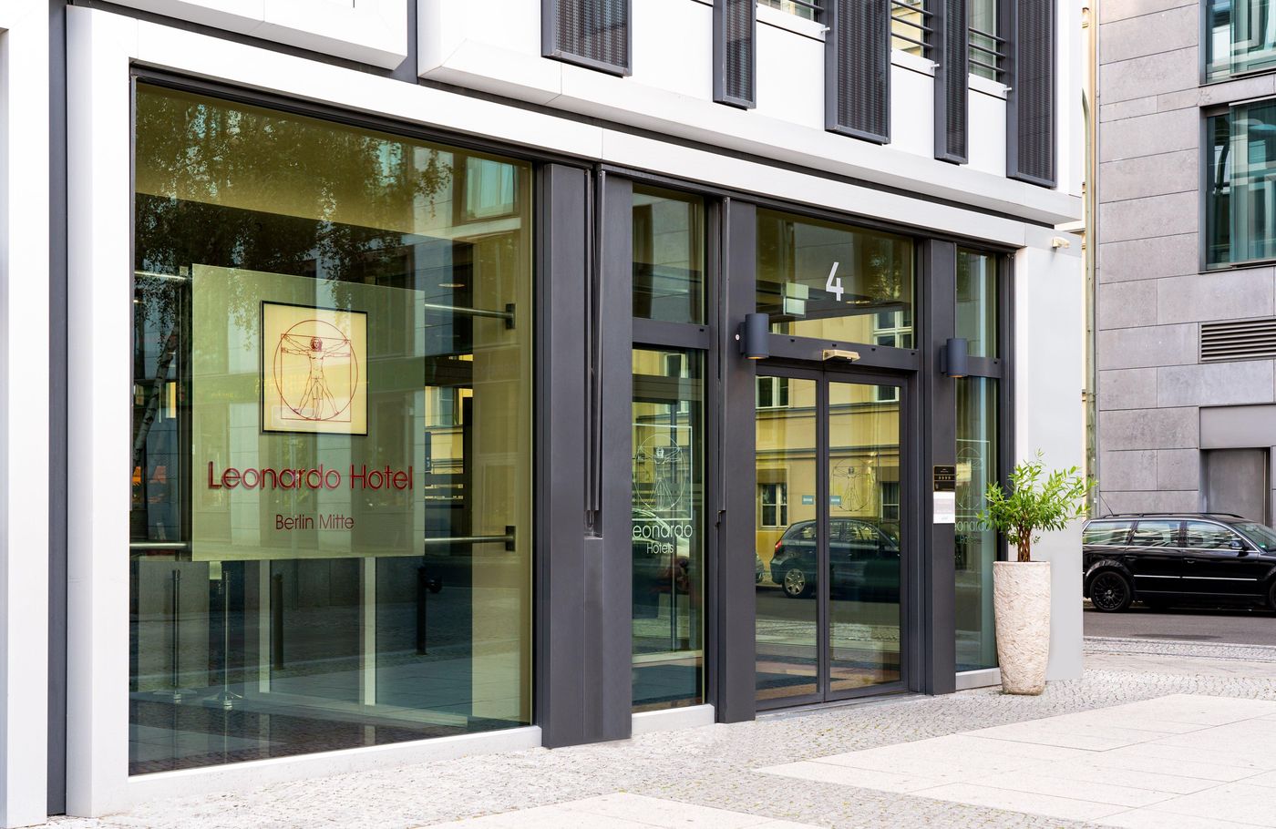 Leonardo-Hotel-Berlin-Mitte-General-view-1