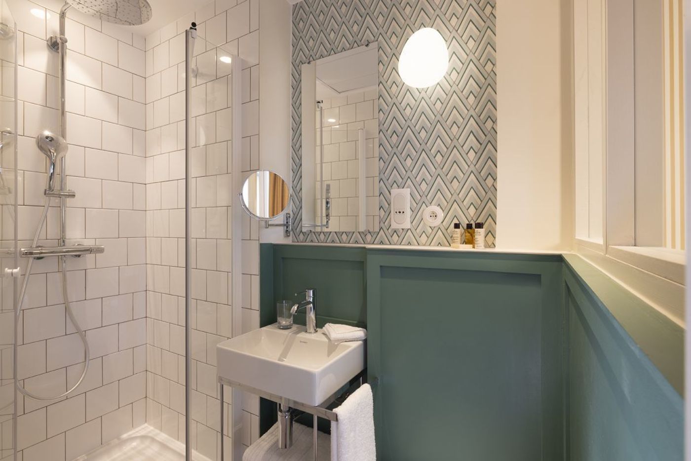 Le-Petit-Oberkampf-Hotel---Spa-Room-24