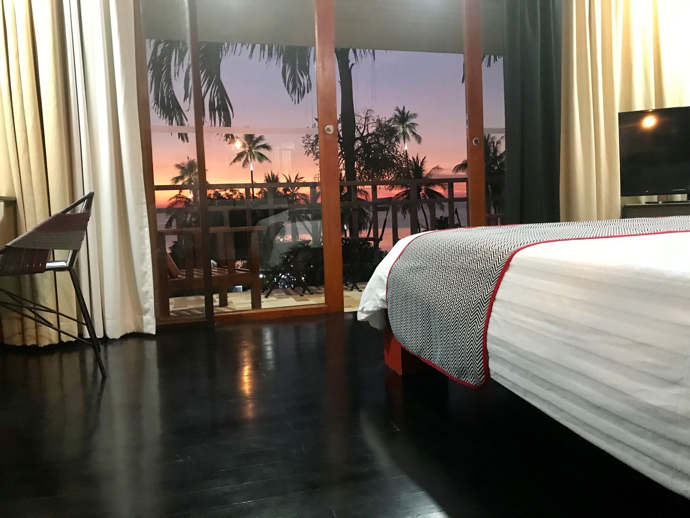The-Sunset-Beach-Resort---Spa-Taling-Ngam-Room-23