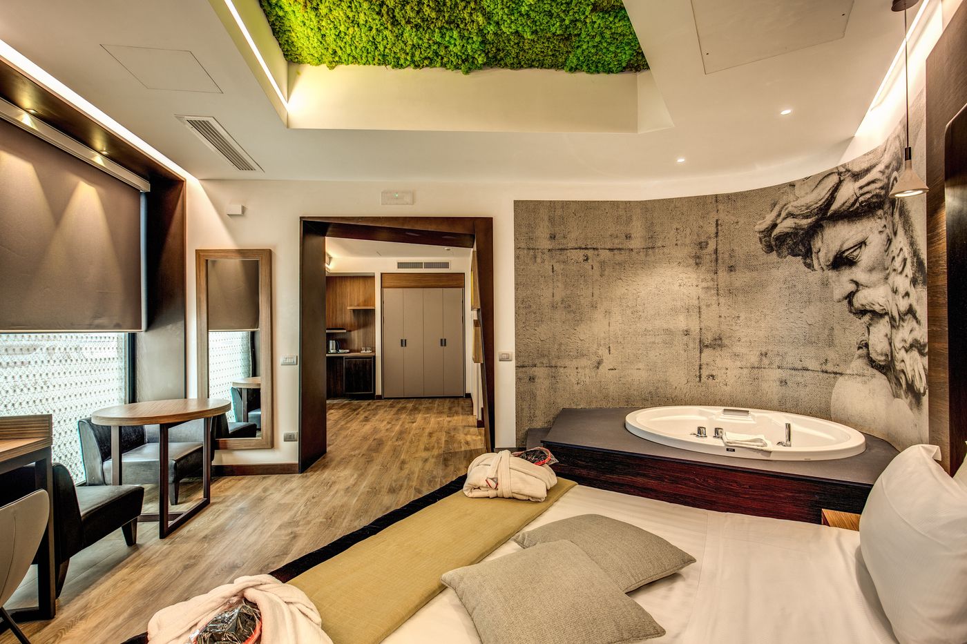 Trevi-Collection-Room-10