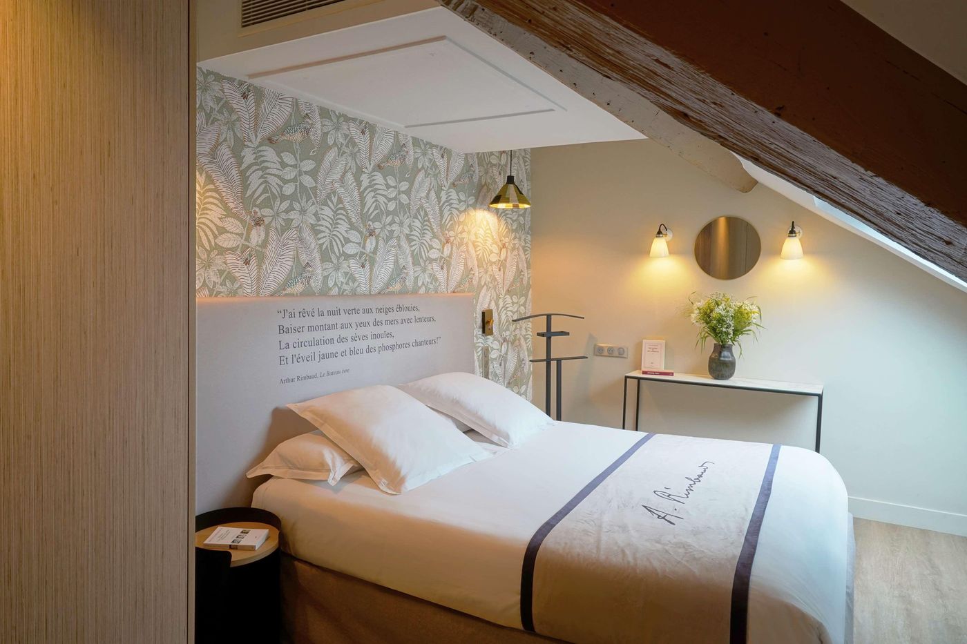 Hotel-Litteraire-Arthur-Rimbaud--BW-Signature-Coll-Room-26