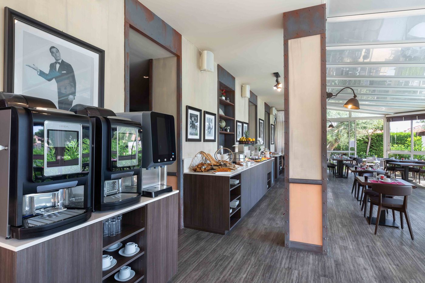 Hotel-Des-Orangers-Restaurant-60