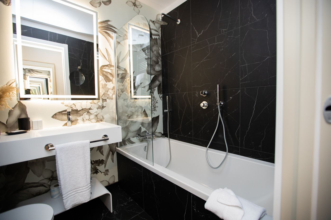 The-Major-Hotel-Room-28