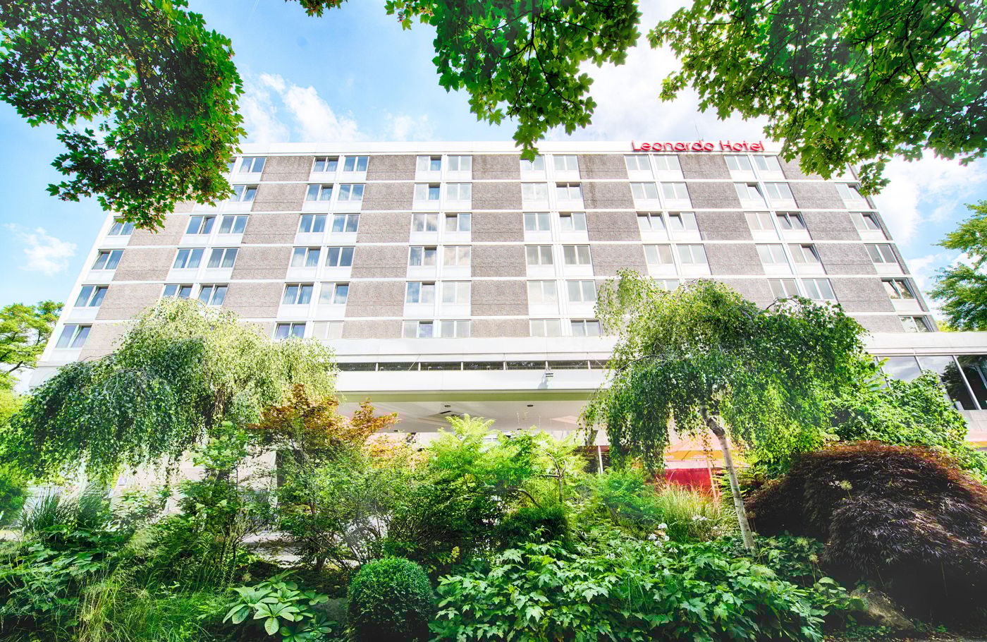 Leonardo-Hotel-Munich-Arabellapark-General-view-9