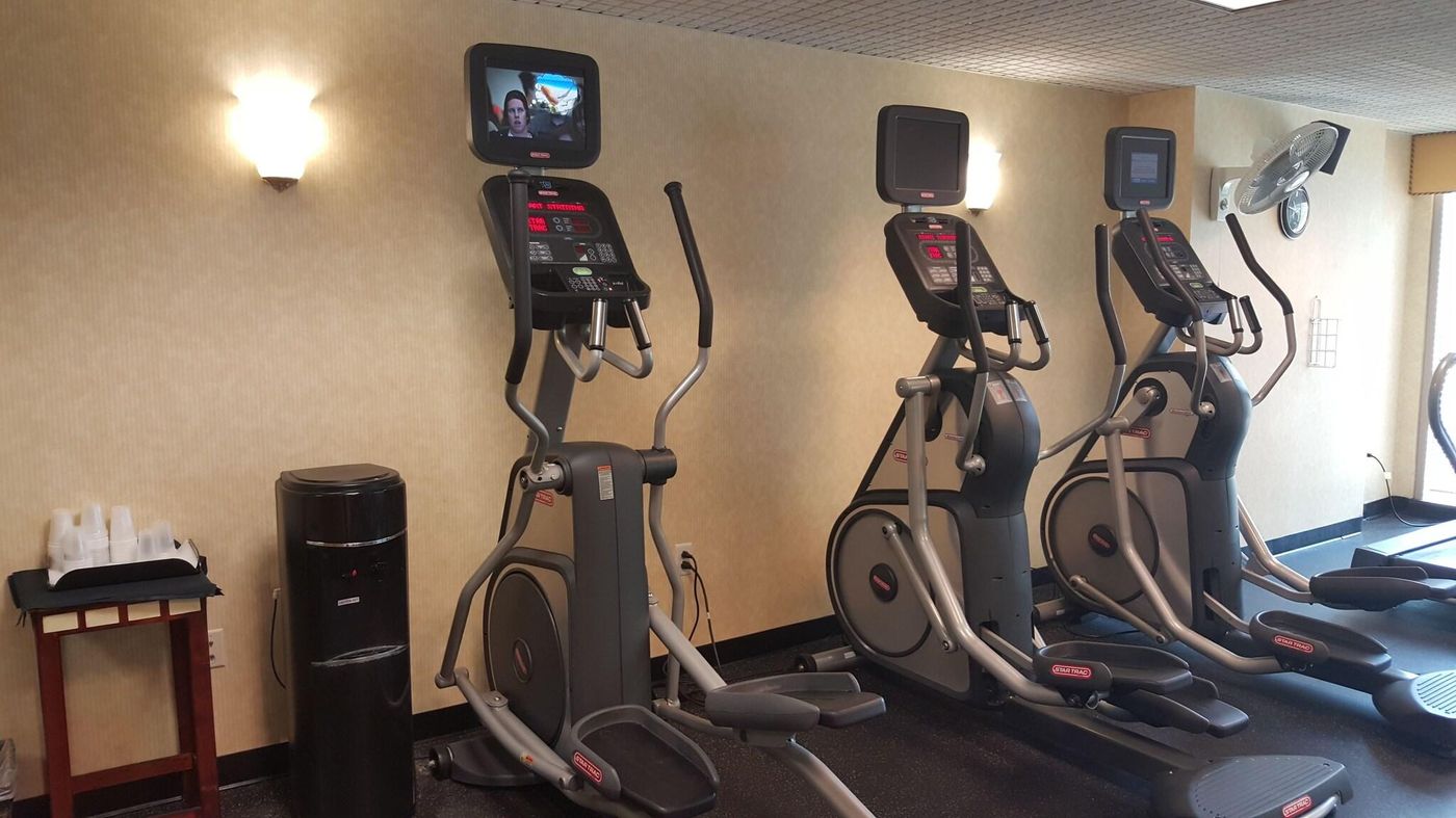 Anaheim-Marriott-Suites-Sports-and-Entertainment-36