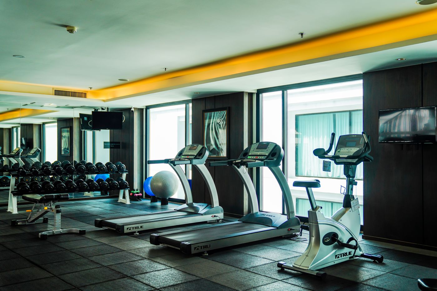 Movenpick-Hotel-Sukhumvit-15-Bangkok-Sports-and-Entertainment-69