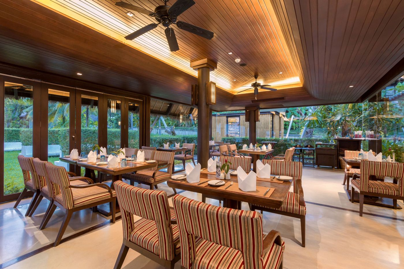 Vijitt-Resort-Phuket-Restaurant-47