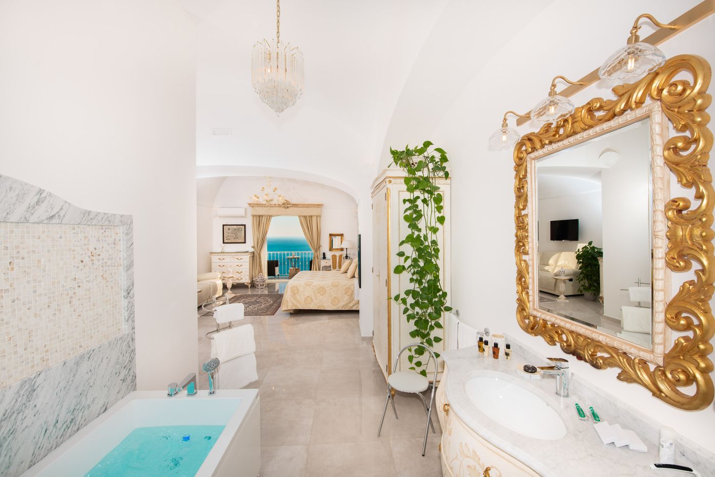 Hotel-Villa-Gabrisa-Room-21