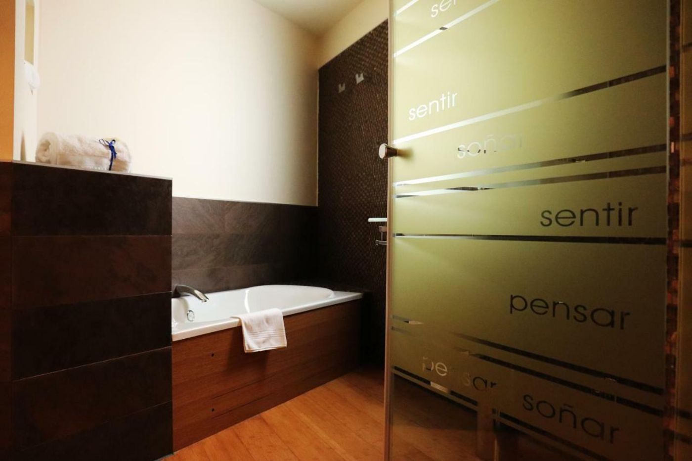 Valhalla-Spa-Room-20