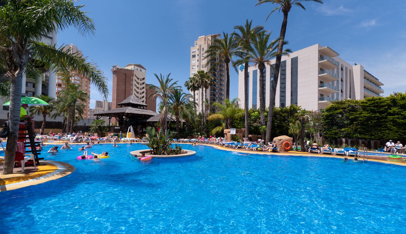 MedPlaya-Flamingo-Oasis-Pool-3