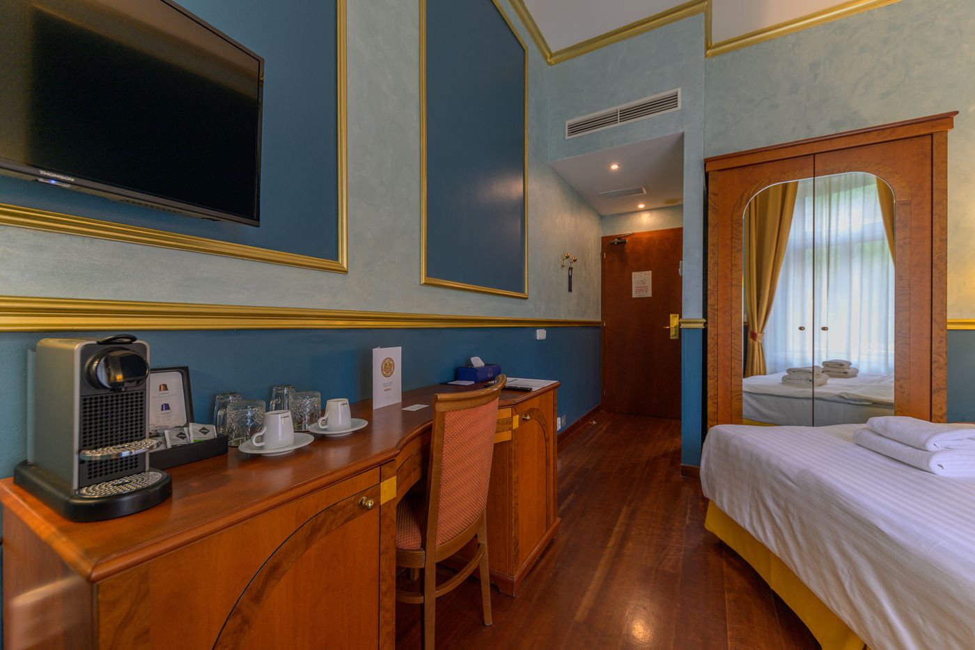 Hotel-Kinsky-Fountain-Room-30