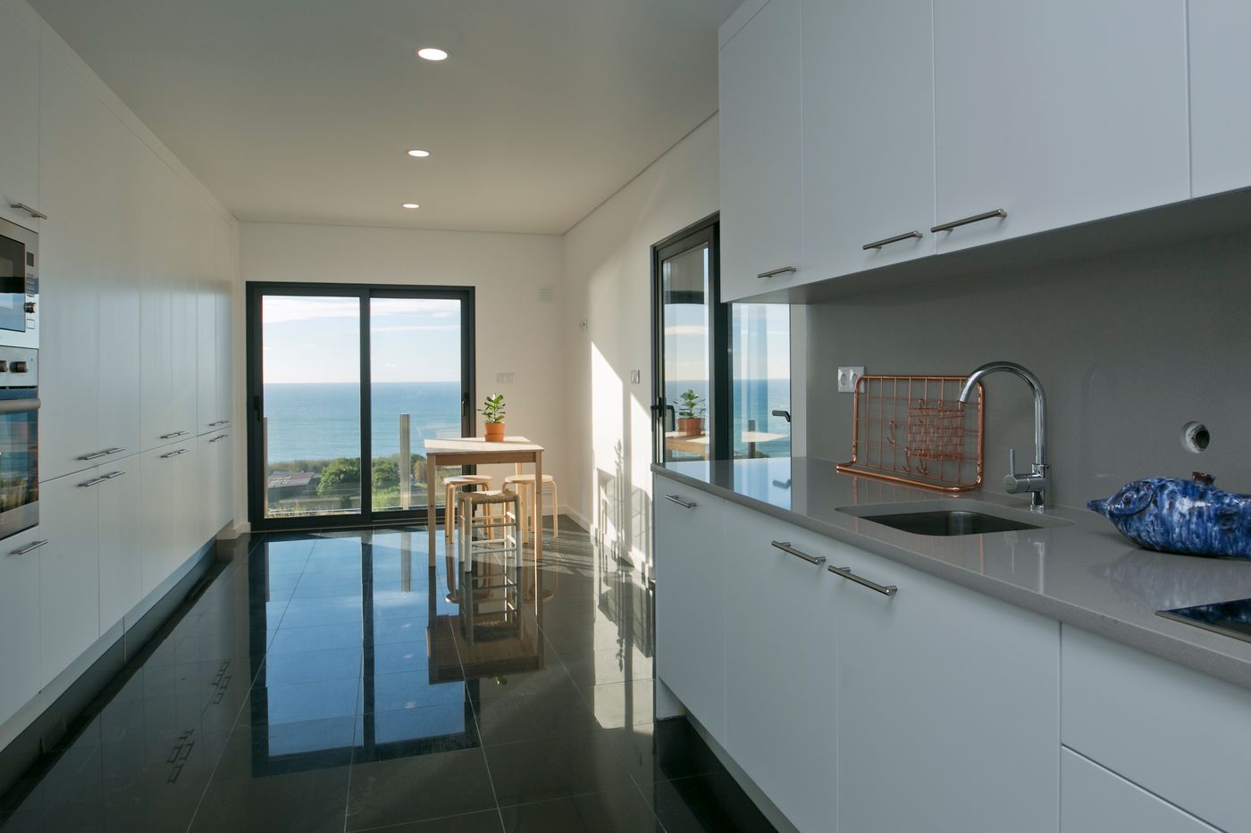 You-and-the-sea-Room-3