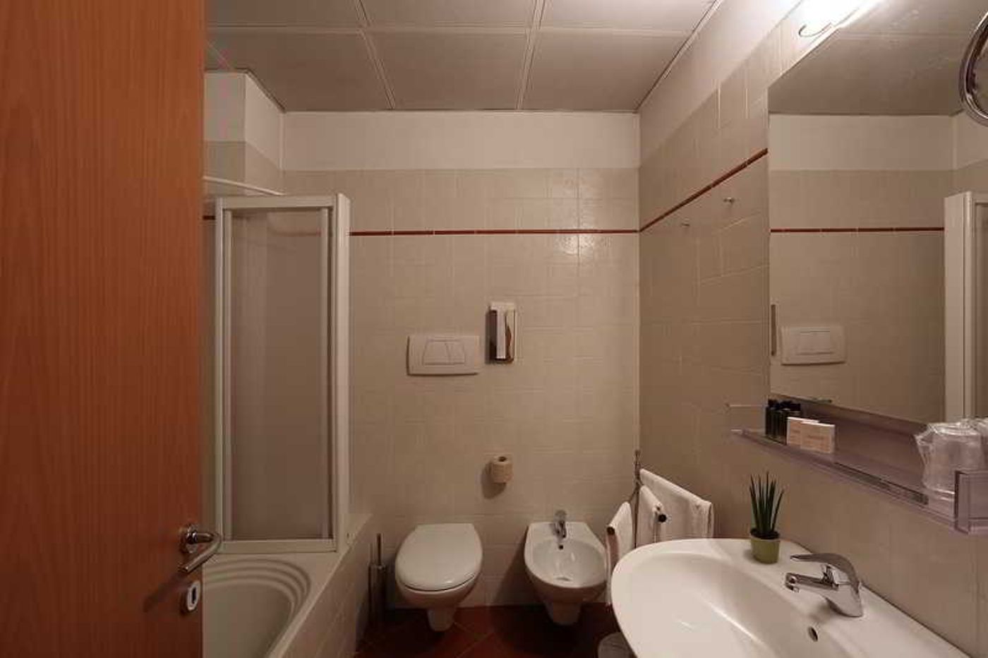 Lizard Hotel-Italy-COMO-Room-9