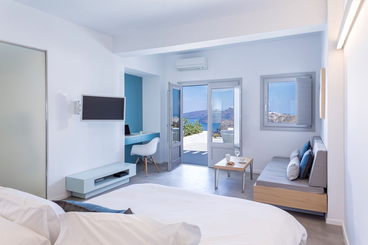 Alti-Santorini-Suites-Room-7