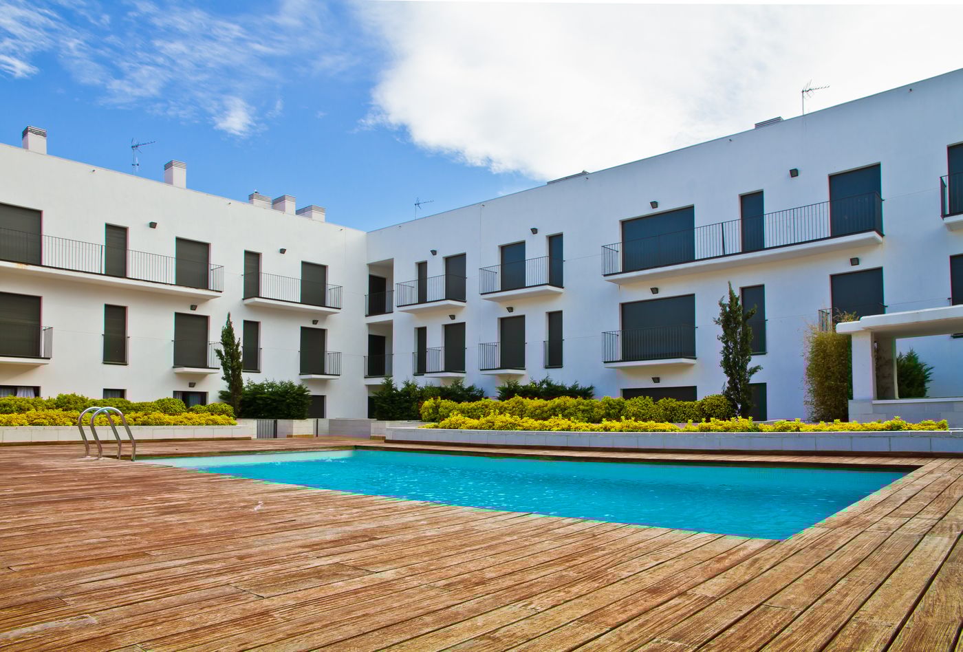 Pierre---Vacances-Estartit-Pool-1