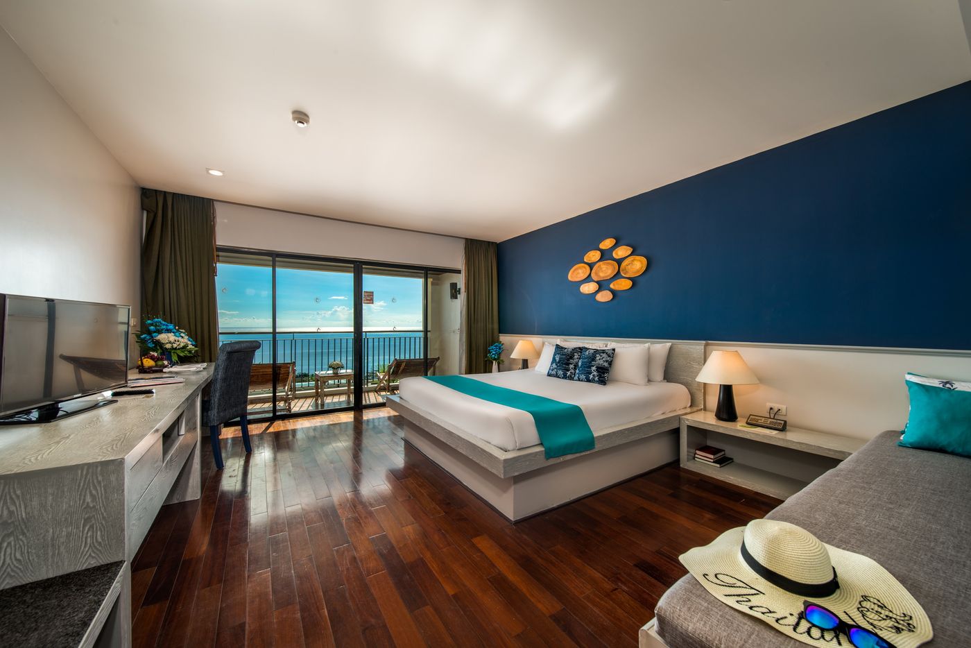 Centara-Blue-Marine-Resort-and-Spa-Phuket-Room-20