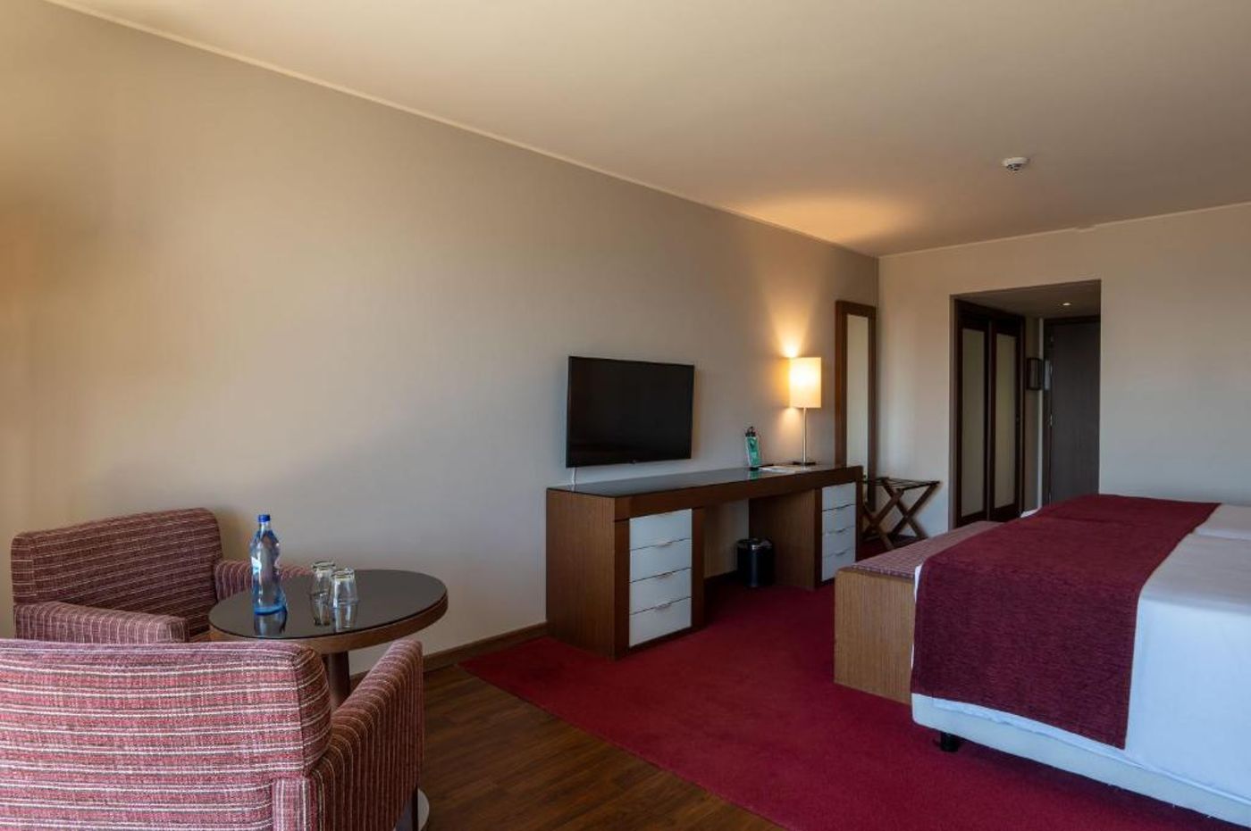 Vila-Gale-Village-Cascais-Room-25