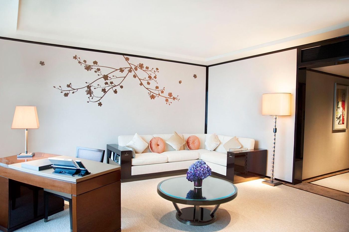 The-Peninsula-Hong-Kong-Room-14