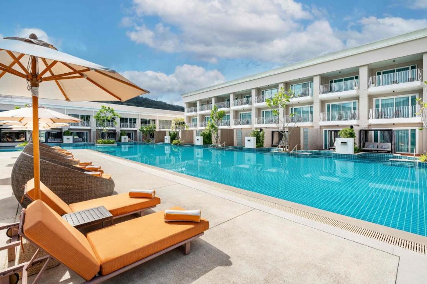 M-Social-Hotel-Phuket-General-view-3