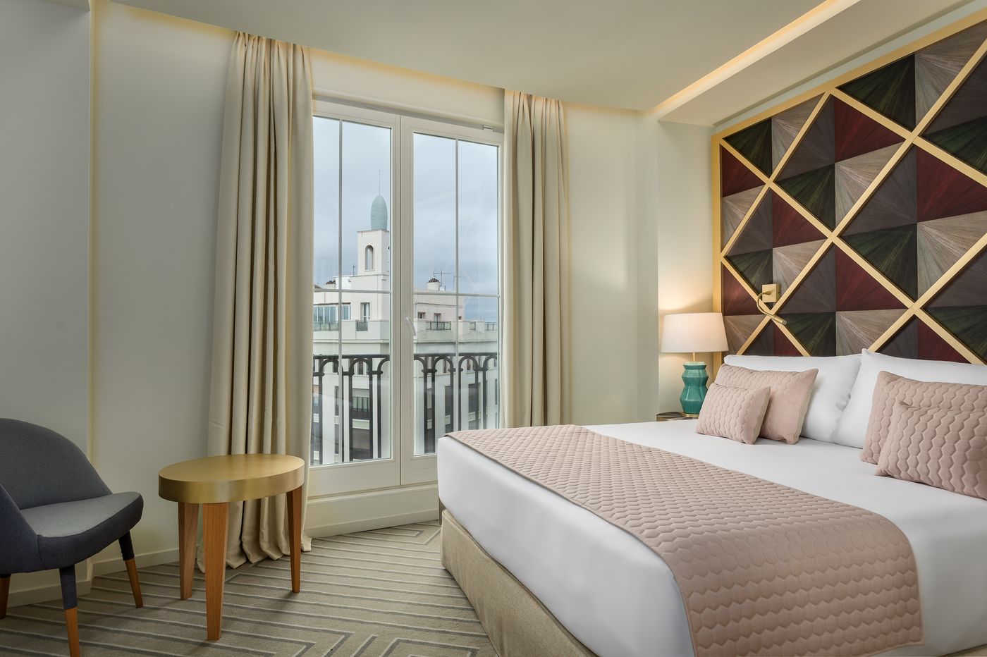 Room-Mate-Macarena-Room-12