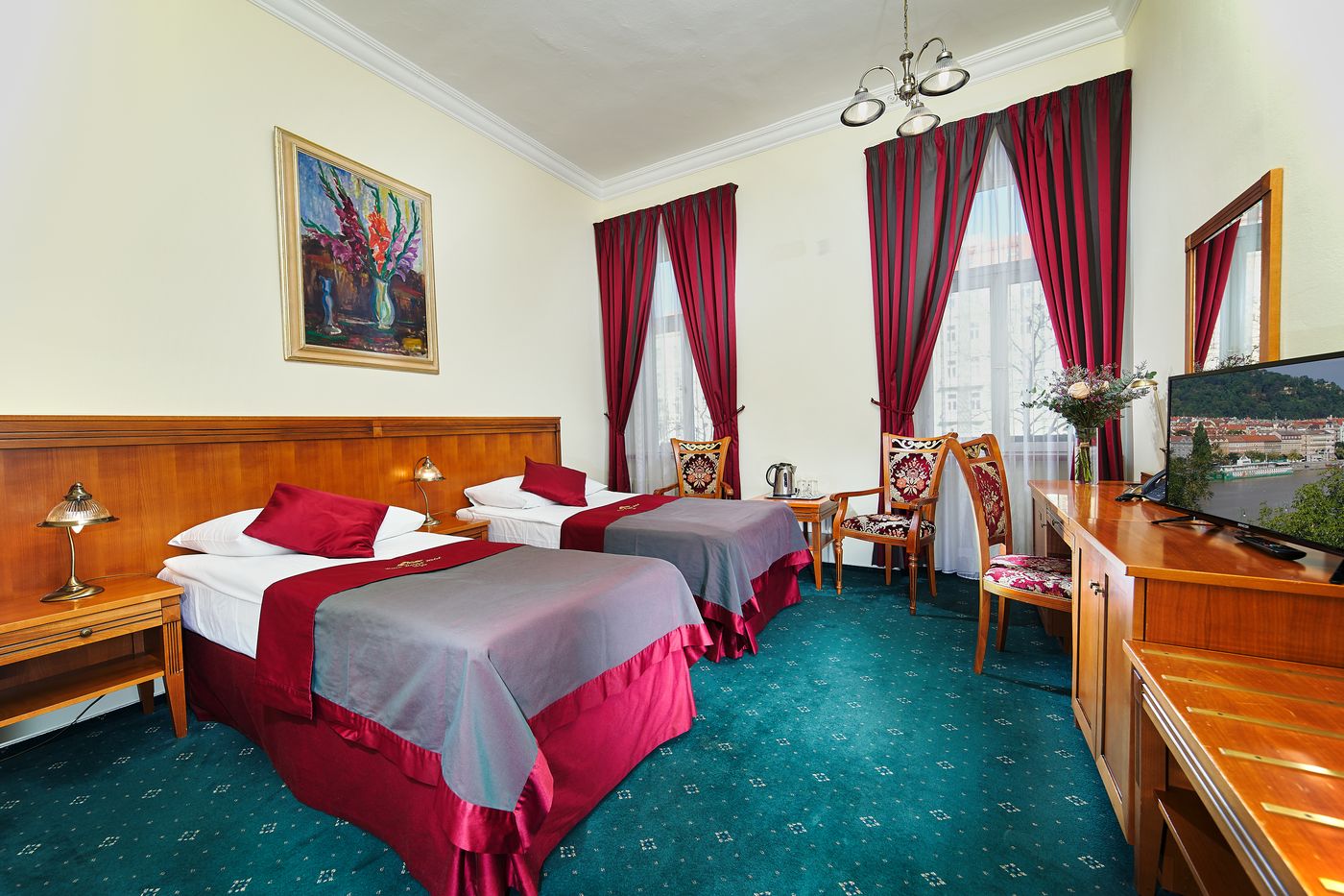 Green-Garden-Hotel-Room-12