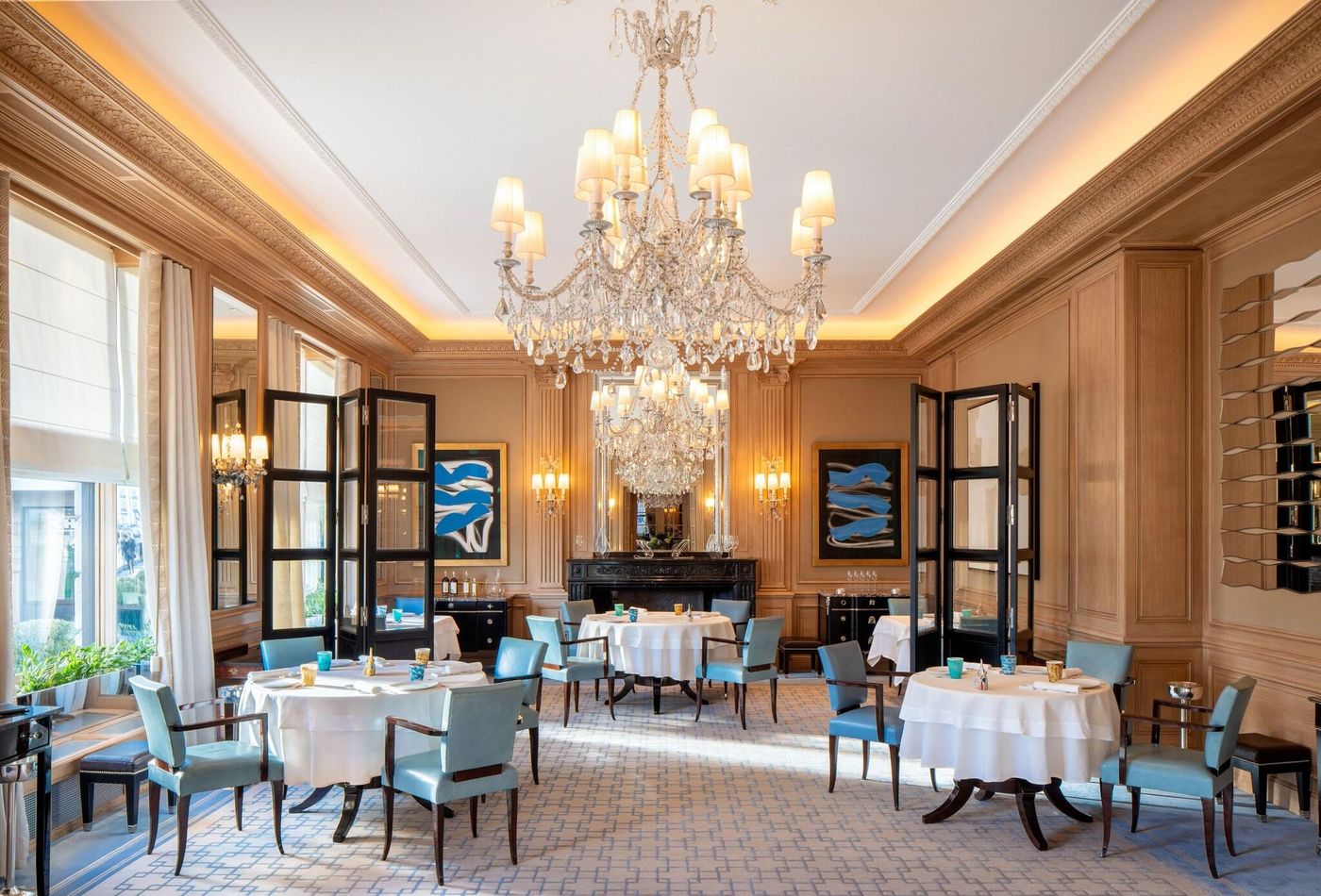 Four-Seasons-Hotel-Geneva-Restaurant-68