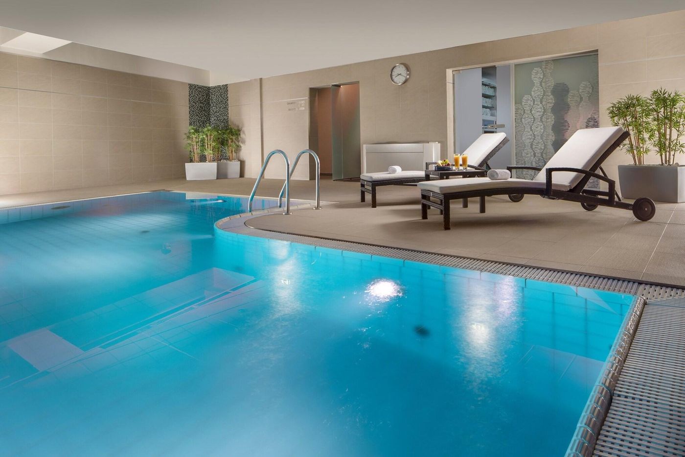 Hilton-Prague-Old-Town-Pool-65