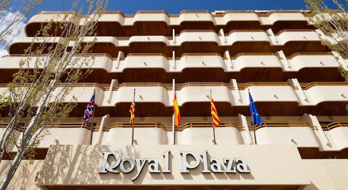 Royal-Plaza-General-view-13