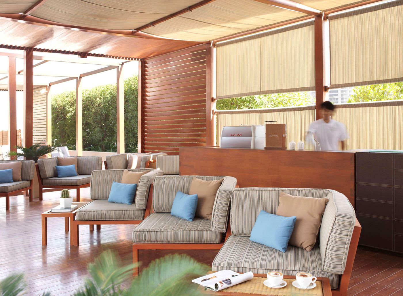 Radisson-Blu-Residence-Dubai-Marina-Bar-43