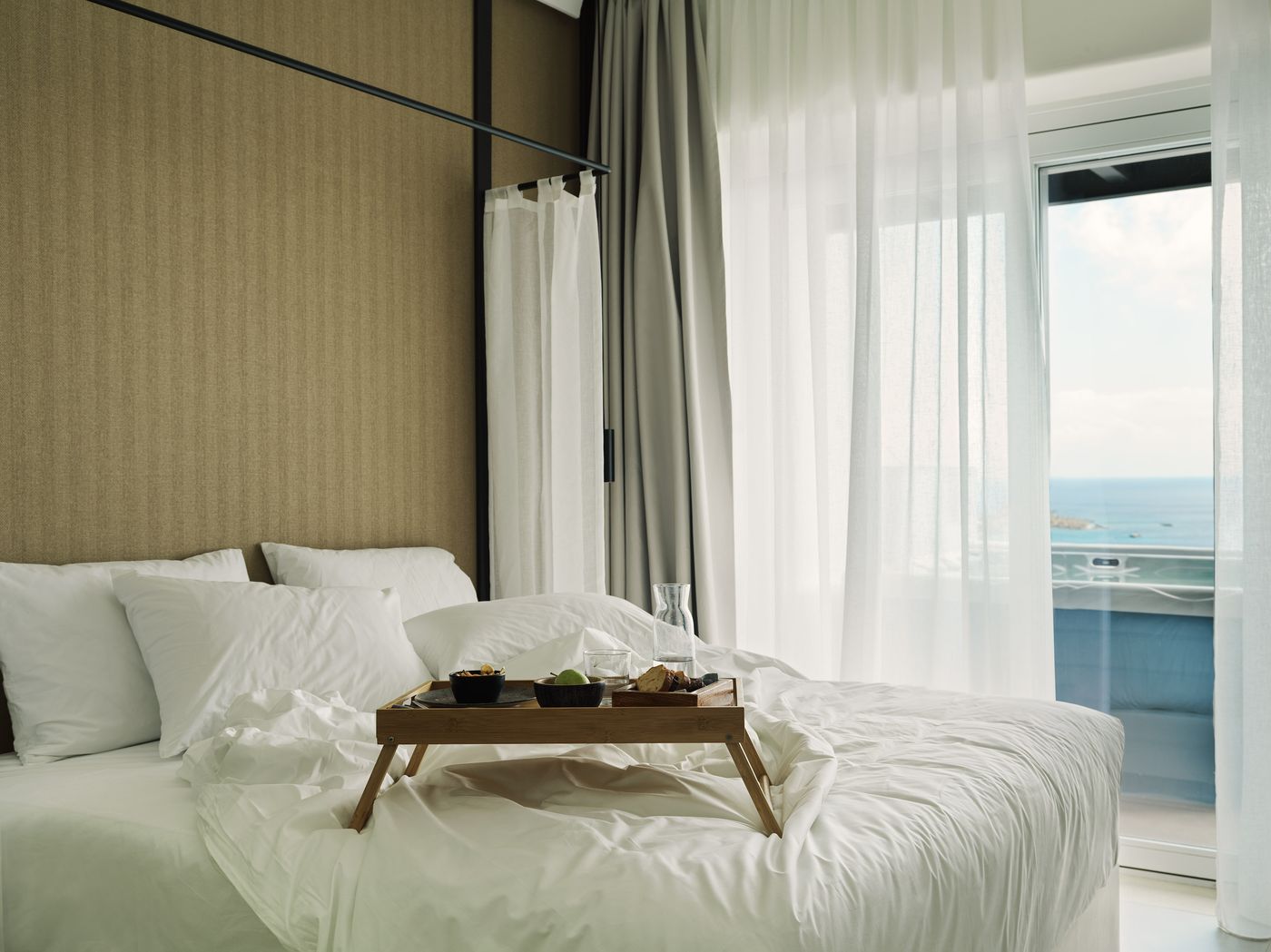 Ezio-Bo-Luxury-Living-Room-27