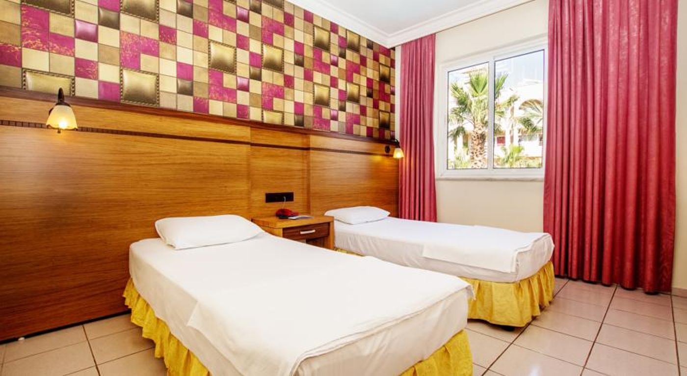 Club Sun Smile Apartments