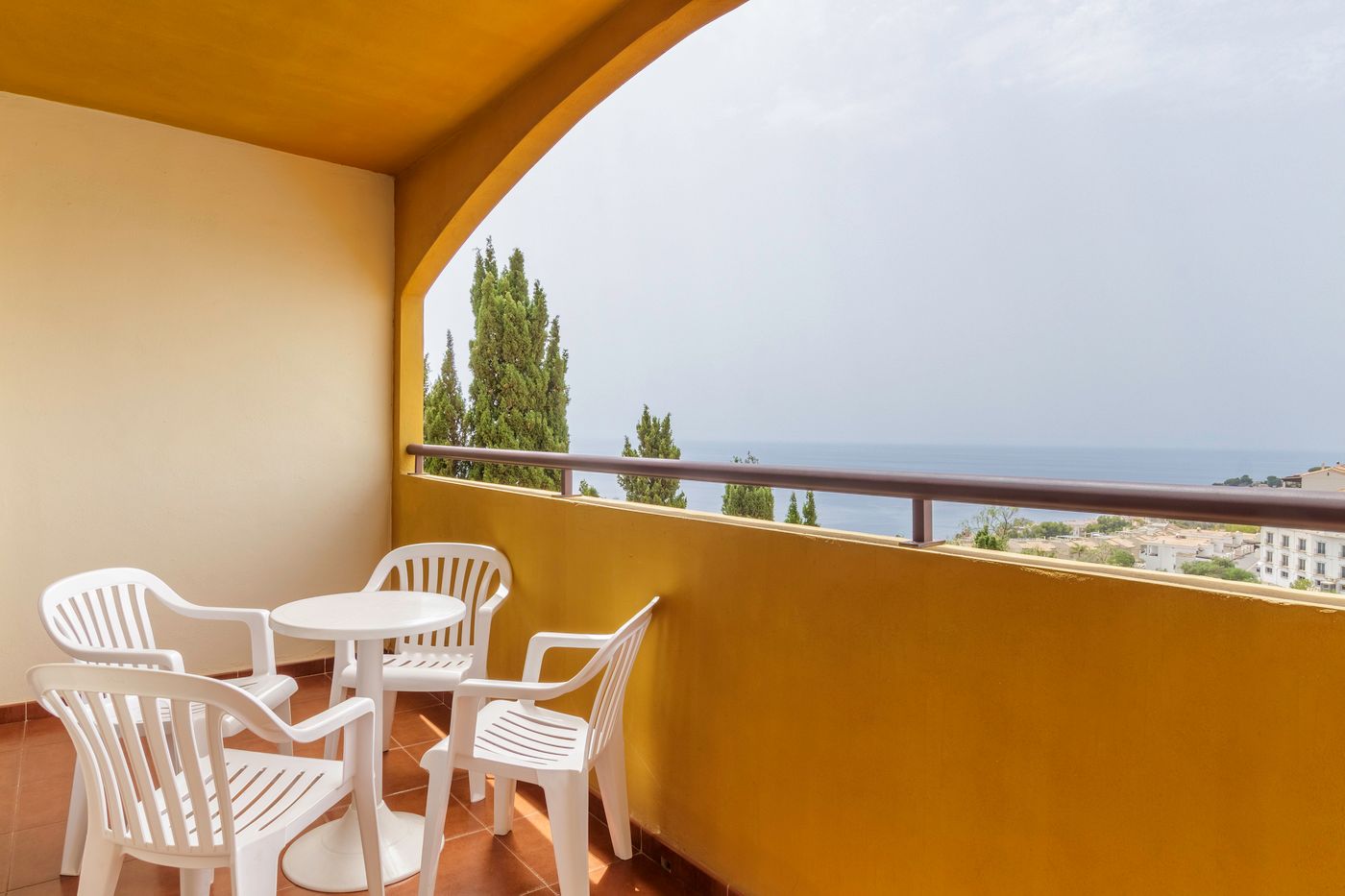 Best-Alcazar-Room-60