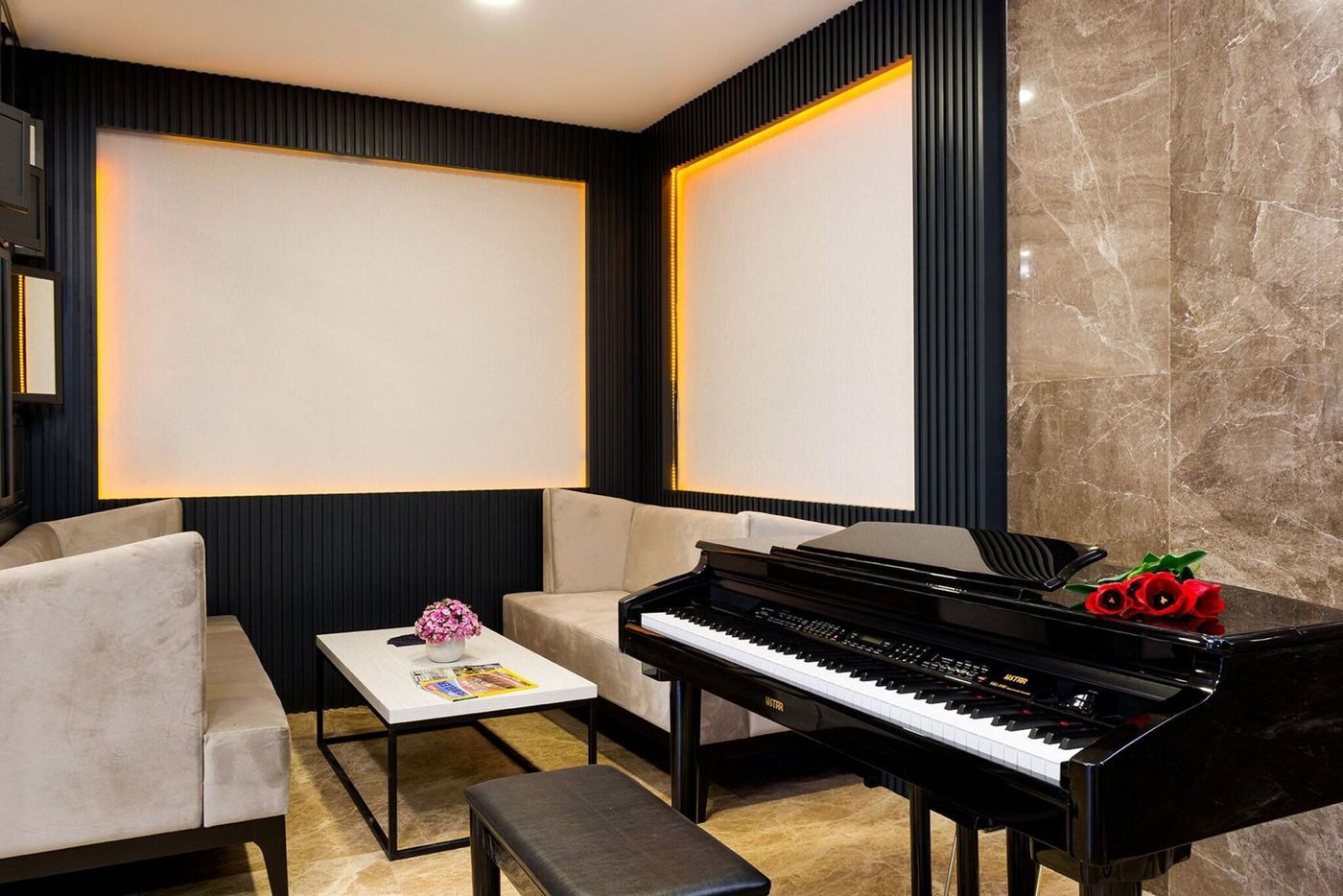 Four-Sides-Sisli-Lobby-36