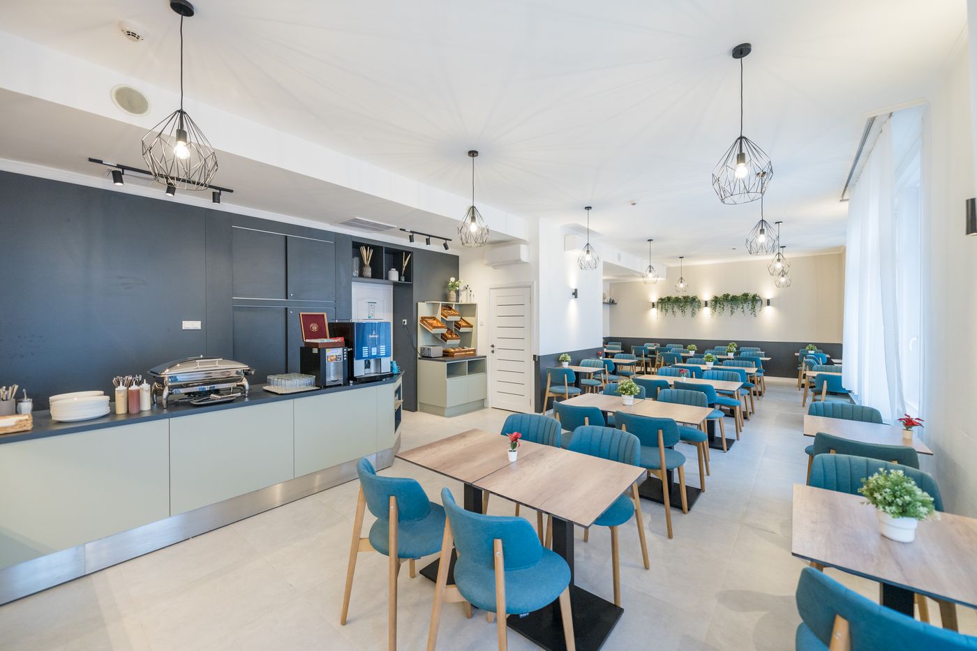 Baross-City-Hotel---Budapest-Restaurant-9