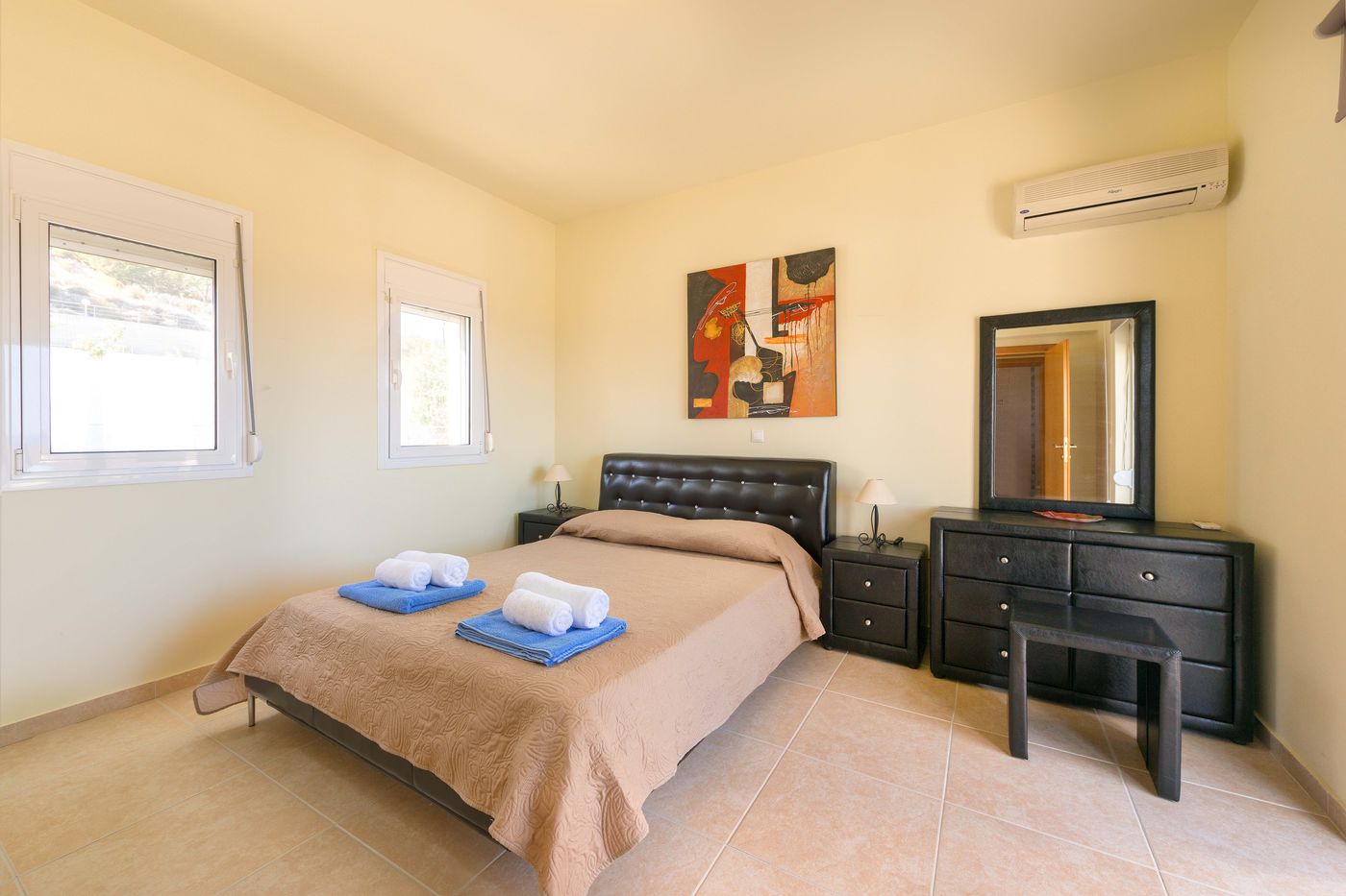 Athoniki-Villas-Room-6