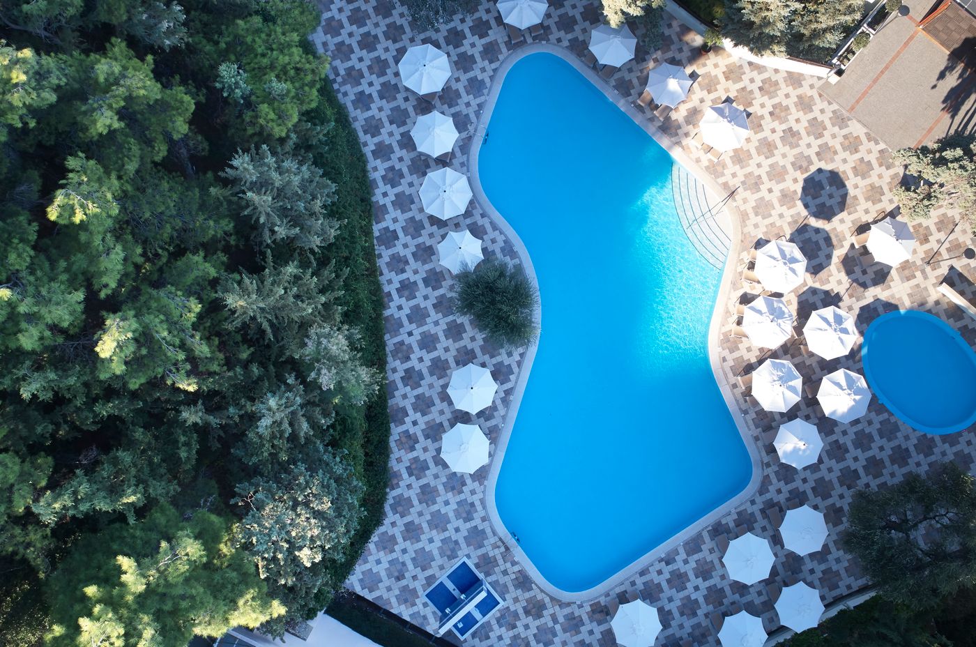 Amus-Hotel---Spa-Pool-24