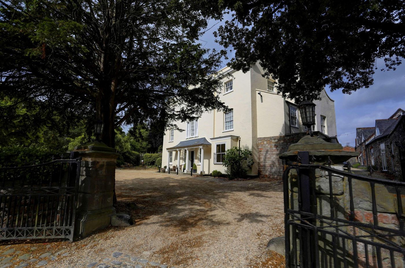 Best Western Henbury Lodge Hotel-United Kingdom-Bristol-General view-4