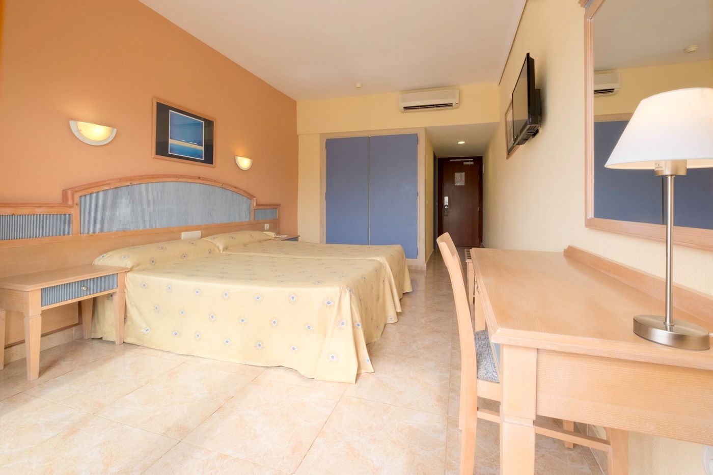 Azuline Hotel Bergantin