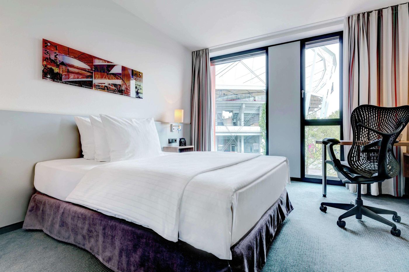 Hilton Garden Inn Stuttgart NeckarPark-Germany-STUTTGART-Room-8