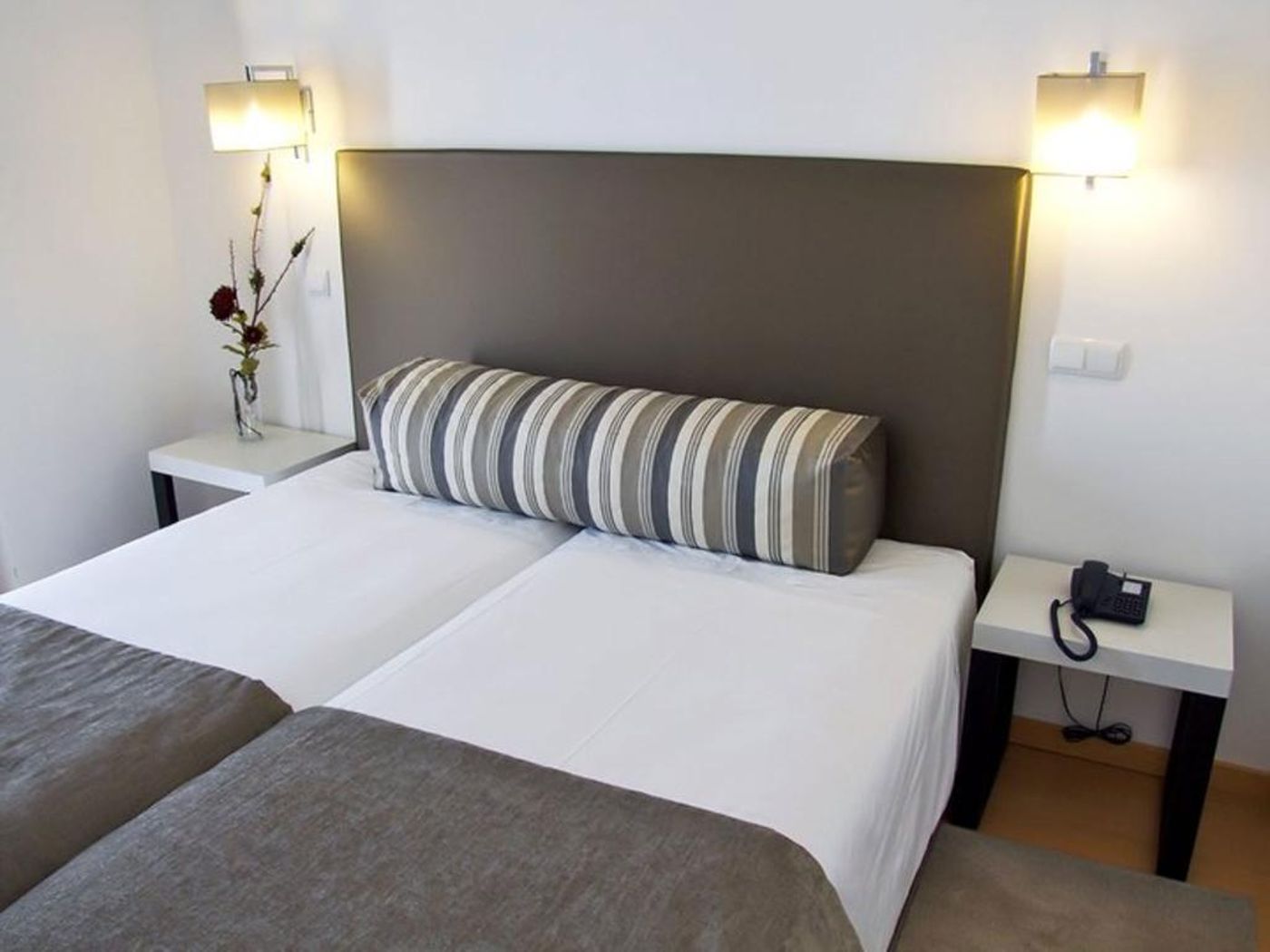 Casa-do-Vale-Room-14