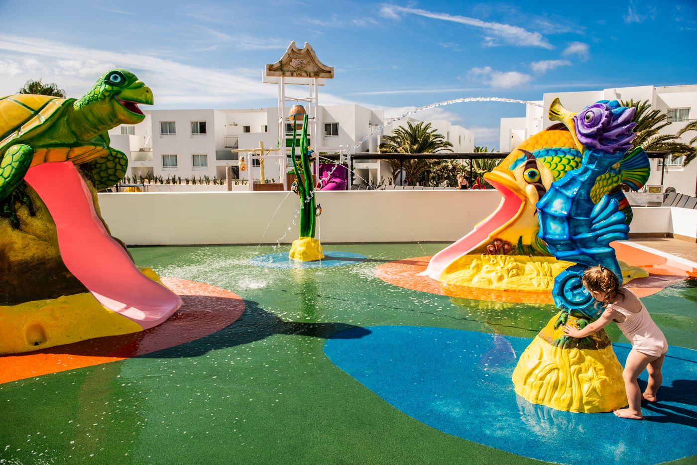 Aequora-Lazarote-Suites-Pool-72