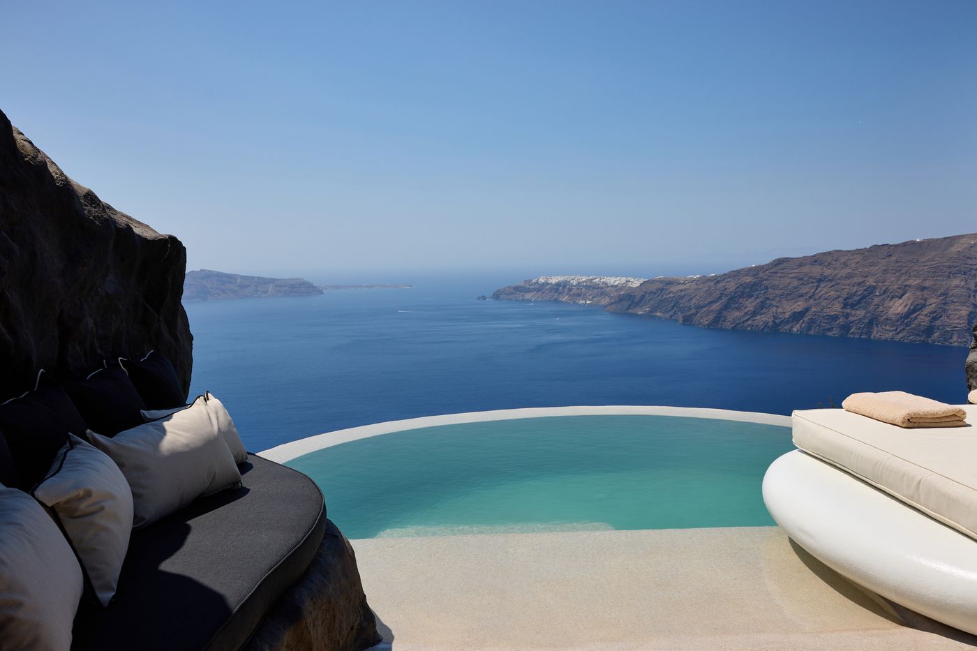 One Of One Hotel-Greece-Santorini-General view-1