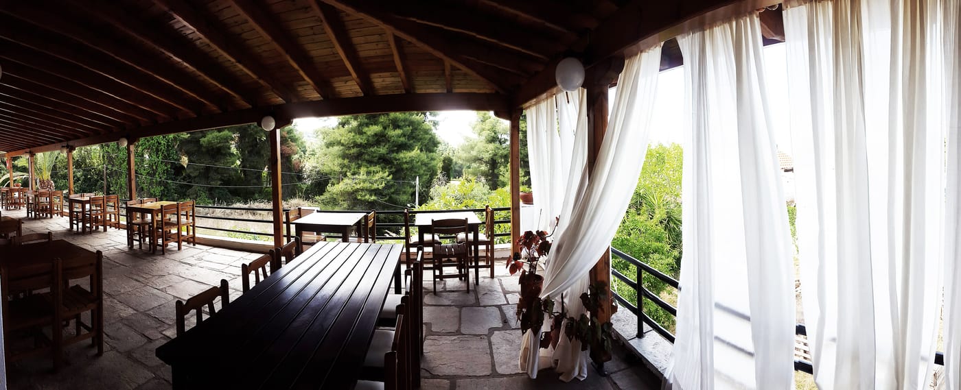 Theo-Bungalows-Restaurant-40