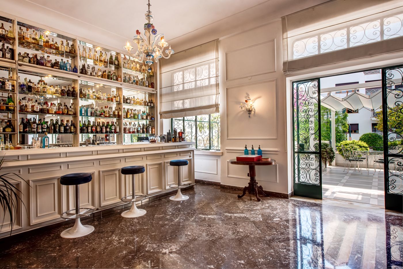 Majestic-Palace-Bar-53