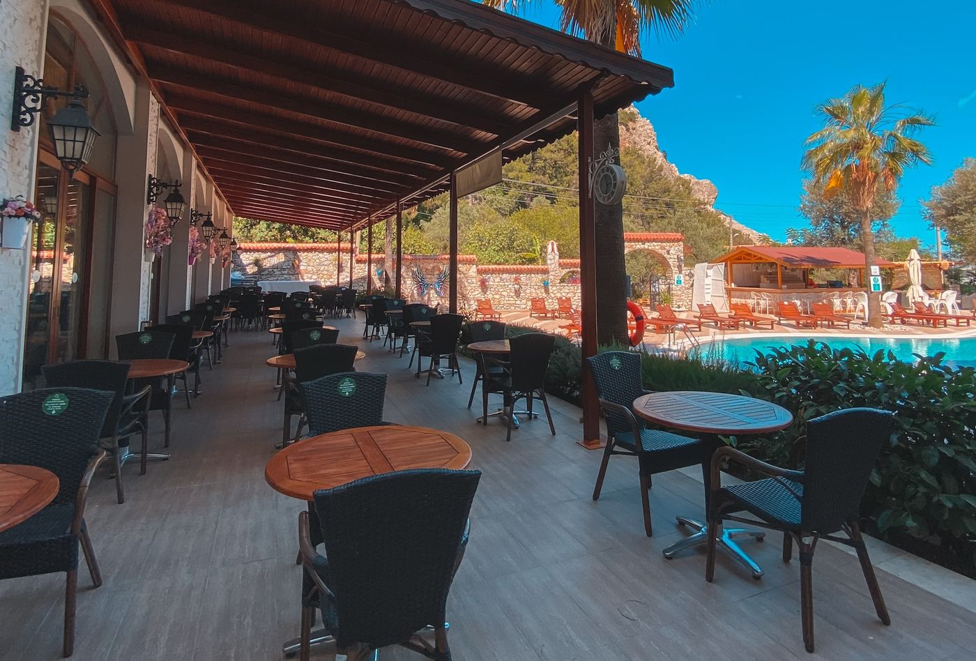 Meril Hotel - Adults Only (16+)