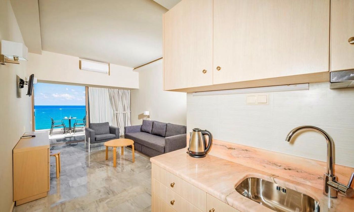 Archipelagos Residence