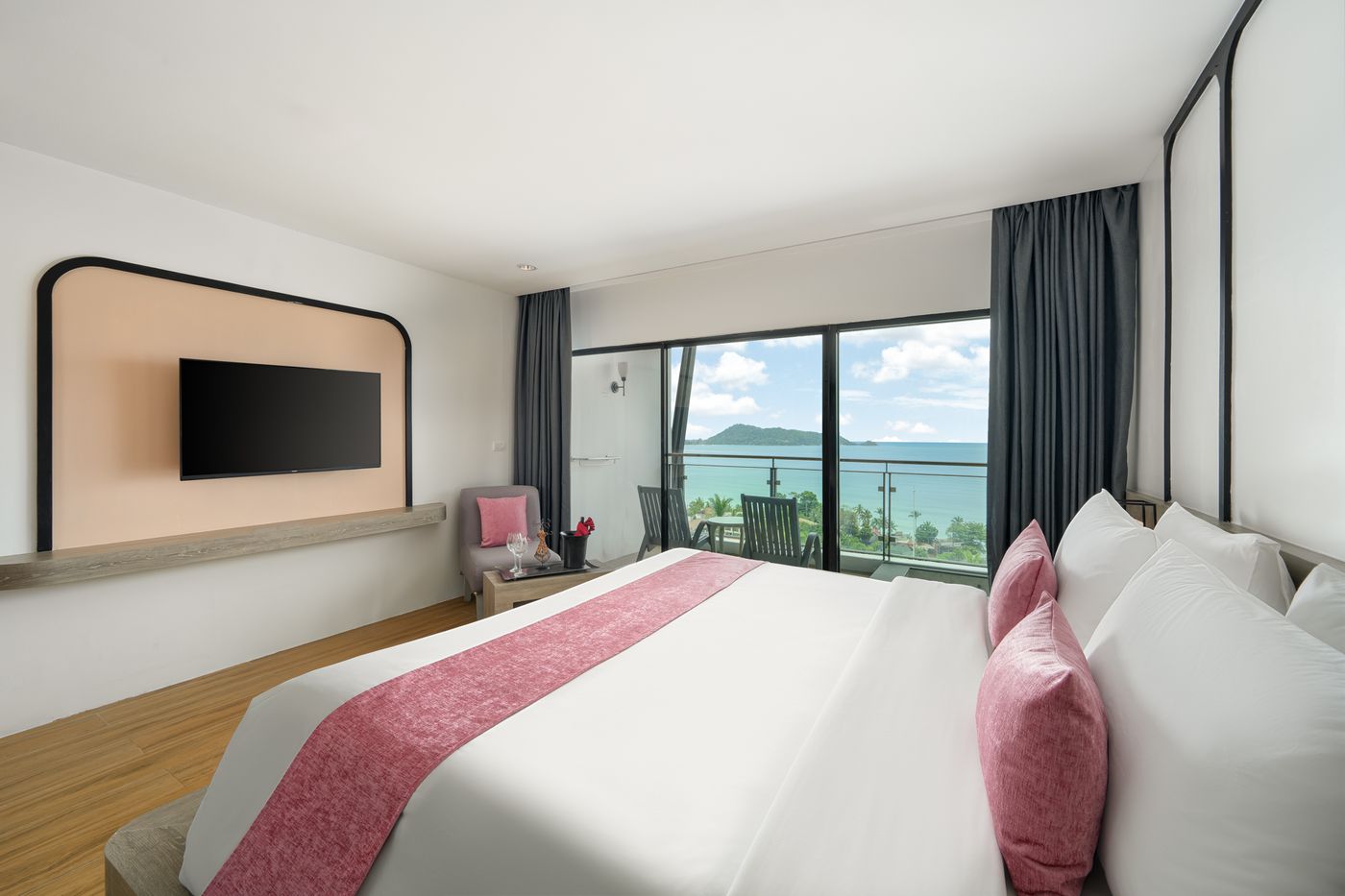 Centara-Blue-Marine-Resort-and-Spa-Phuket-Room-29