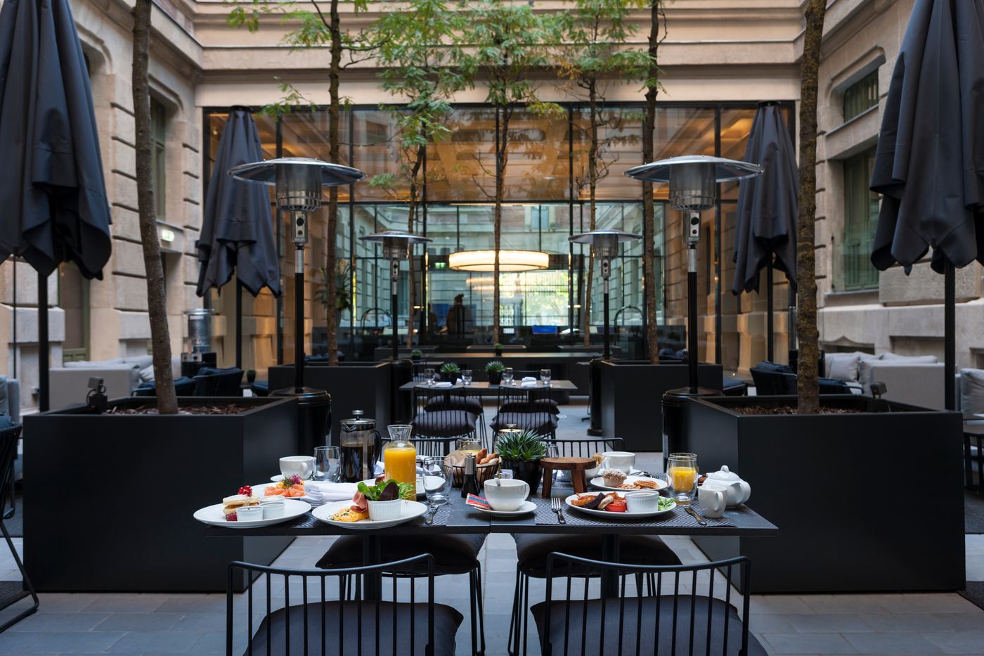 Kozmo-Hotel-Suites---Spa-Terrace-39