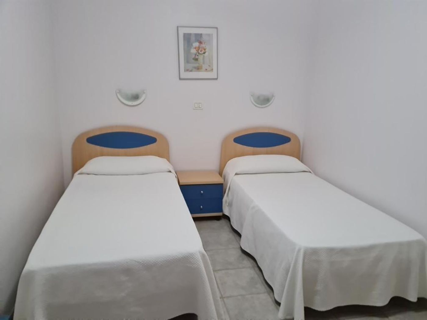 Catalina-Park-Room-8