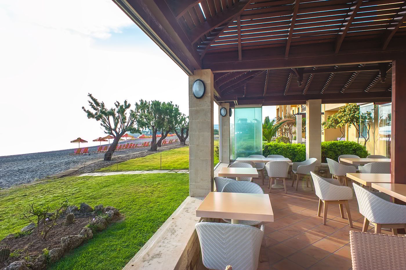 Silver-Beach-Terrace-19